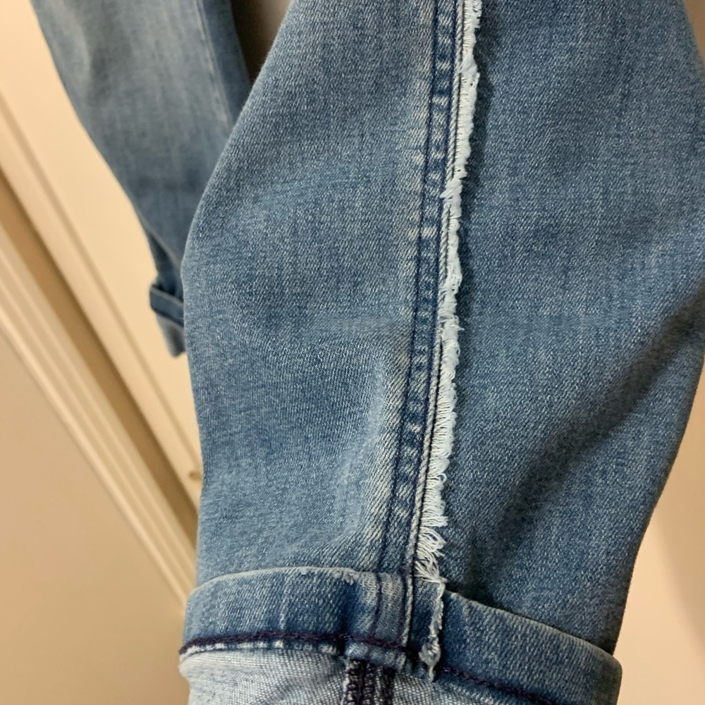J. Jill Light Blue High Ride Cropped Fringe Jeans. Size 8 - Picture 4 of 11